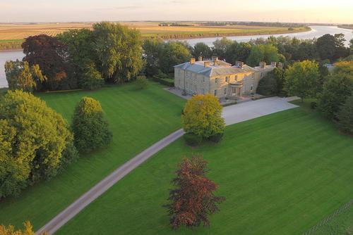 Saltmarshe Hall 外观 照片