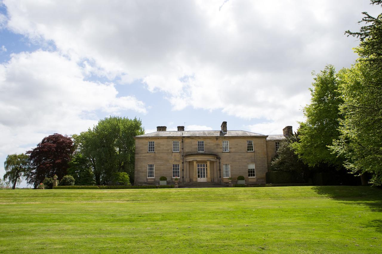 Saltmarshe Hall 外观 照片