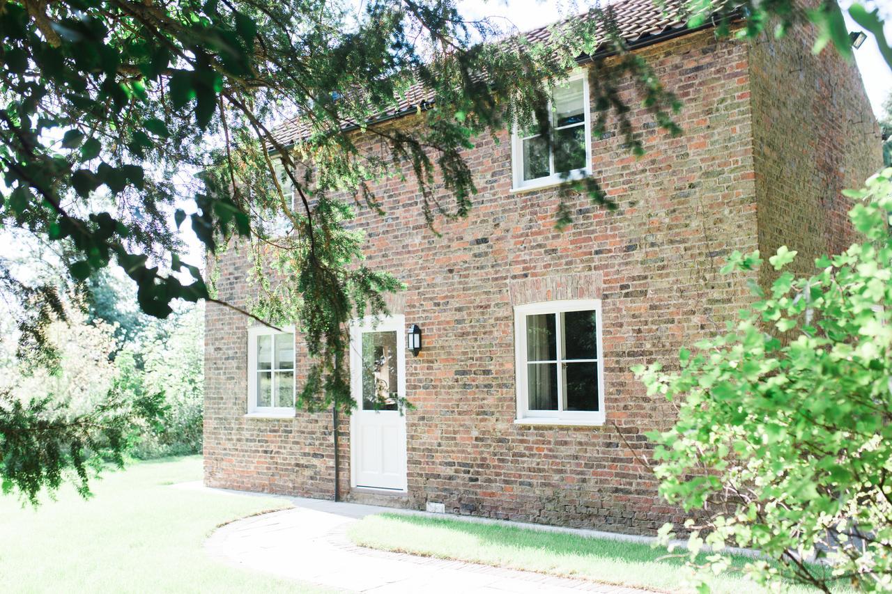 Saltmarshe Hall 外观 照片